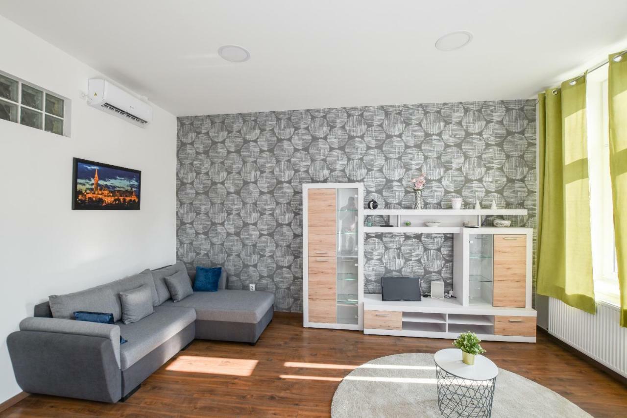 Silver Home Apartments In The City Centre Будапеща Екстериор снимка